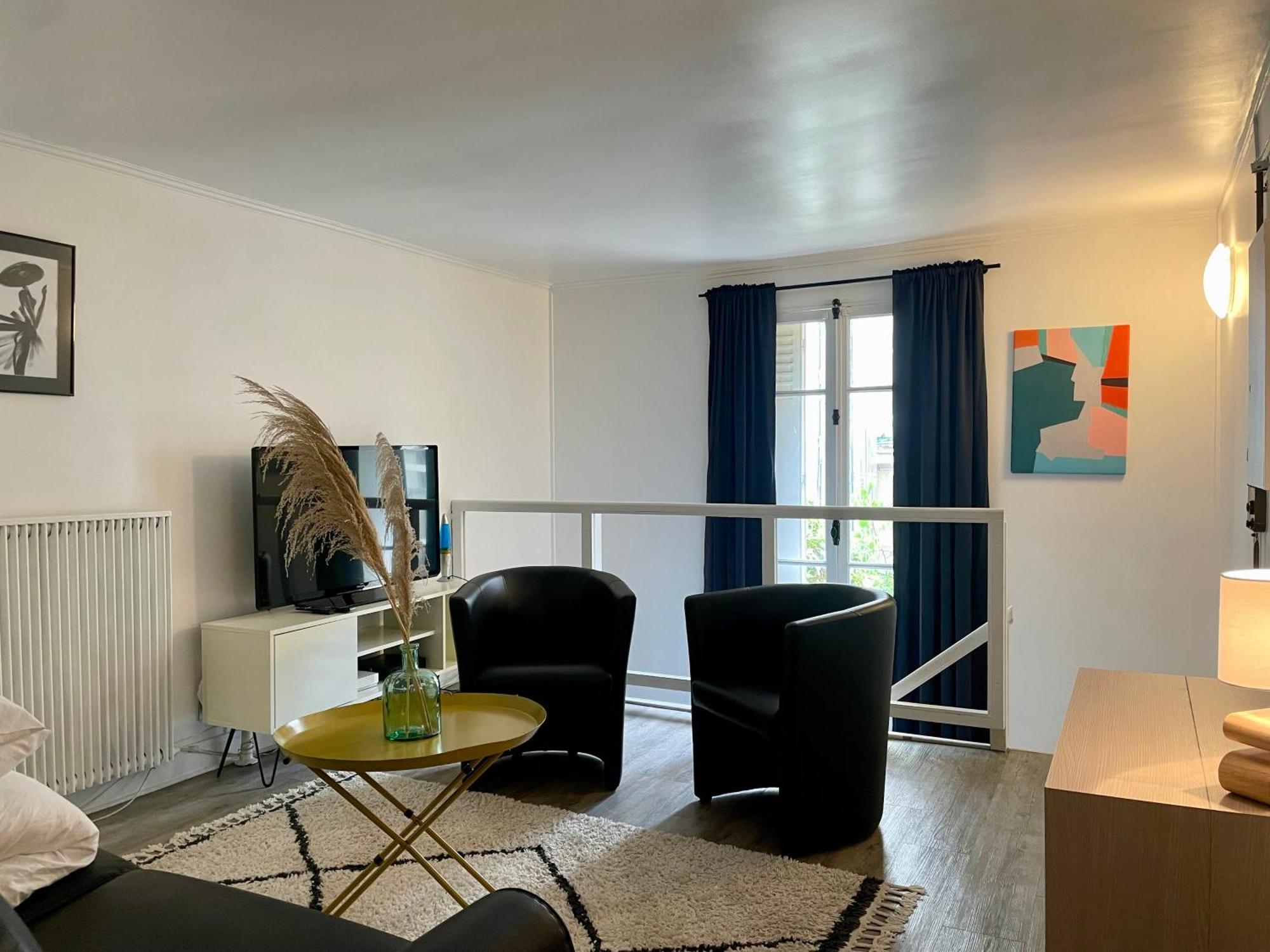Elegant Triplex - Tour Eiffel Invalides Apartment Paris Exterior photo